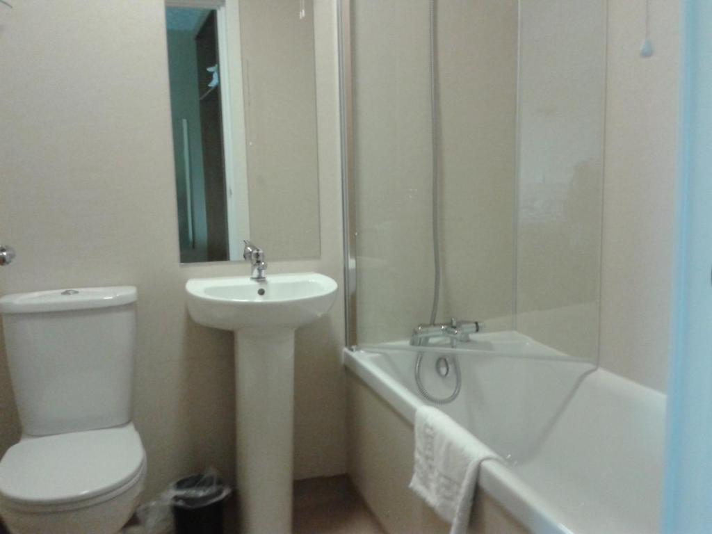 The Weigh Inn Lodges Thurso Room photo